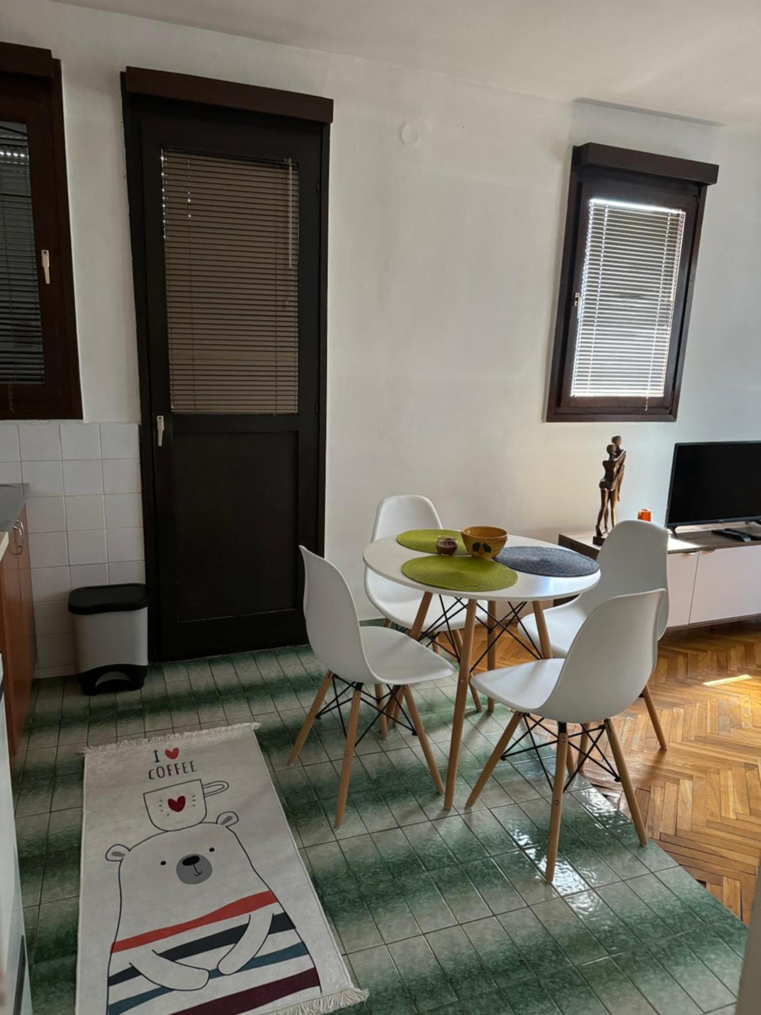 Apartman “The View” Apartment ปลูชิเน ภายนอก รูปภาพ